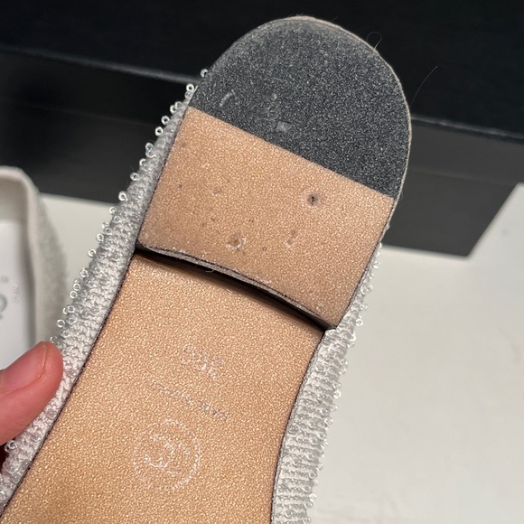 CHANEL Women's Black and Cream Pearl-Embellished Flats - Picture 12 of 13